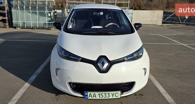 Білий Рено Зое, об'ємом двигуна 0 л та пробігом 192 тис. км за 5700 $, фото 14 на Automoto.ua
