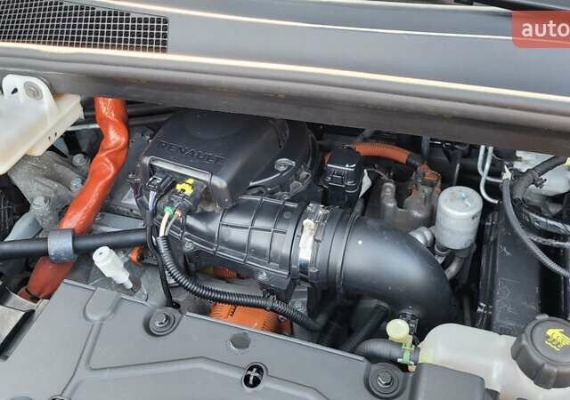 Белый Рено Зое, объемом двигателя 0 л и пробегом 113 тыс. км за 7200 $, фото 32 на Automoto.ua