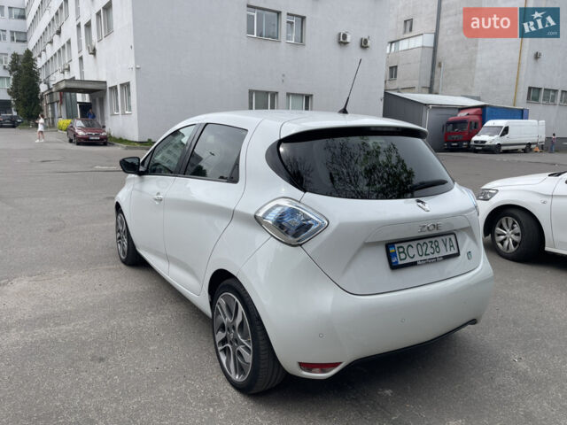 Білий Рено Зое, об'ємом двигуна 0 л та пробігом 69 тис. км за 8000 $, фото 5 на Automoto.ua