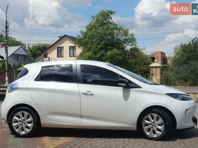Білий Рено Зое, об'ємом двигуна 0 л та пробігом 109 тис. км за 6888 $, фото 5 на Automoto.ua