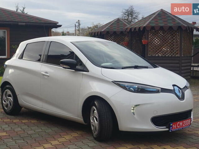 Білий Рено Зое, об'ємом двигуна 0 л та пробігом 112 тис. км за 6777 $, фото 5 на Automoto.ua