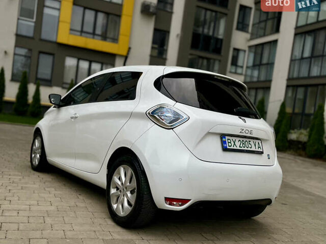 Белый Рено Зое, объемом двигателя 0 л и пробегом 108 тыс. км за 6499 $, фото 3 на Automoto.ua