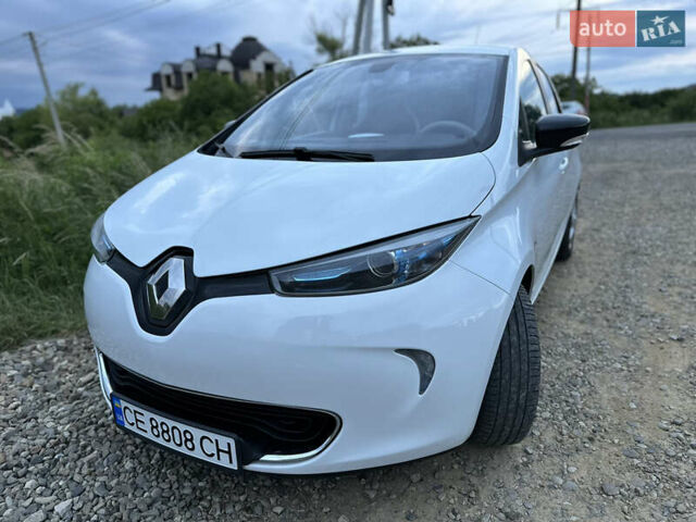 Белый Рено Зое, объемом двигателя 0 л и пробегом 65 тыс. км за 8800 $, фото 8 на Automoto.ua