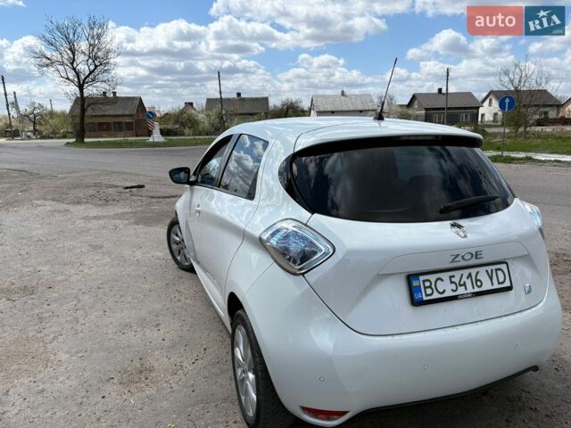 Білий Рено Зое, об'ємом двигуна 0 л та пробігом 59 тис. км за 7850 $, фото 8 на Automoto.ua