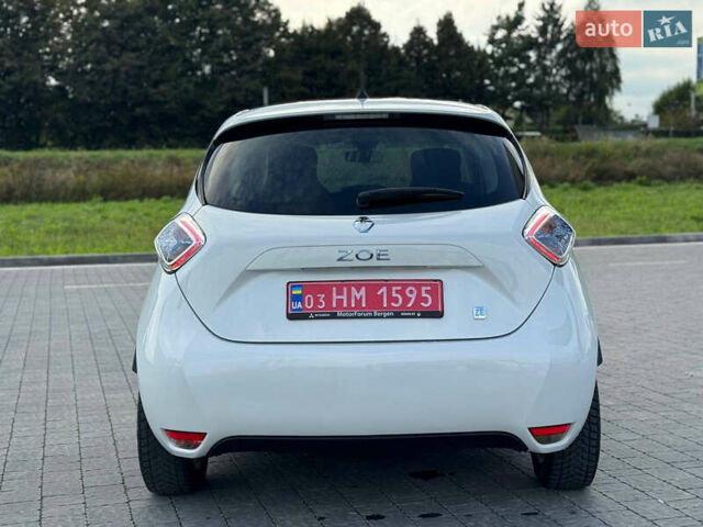 Белый Рено Зое, объемом двигателя 0 л и пробегом 164 тыс. км за 5999 $, фото 29 на Automoto.ua