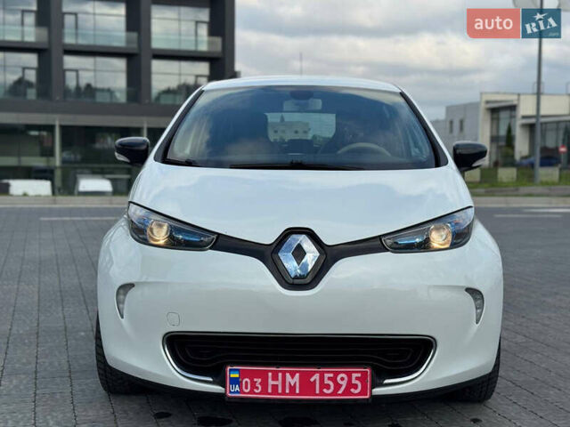 Белый Рено Зое, объемом двигателя 0 л и пробегом 164 тыс. км за 5999 $, фото 28 на Automoto.ua