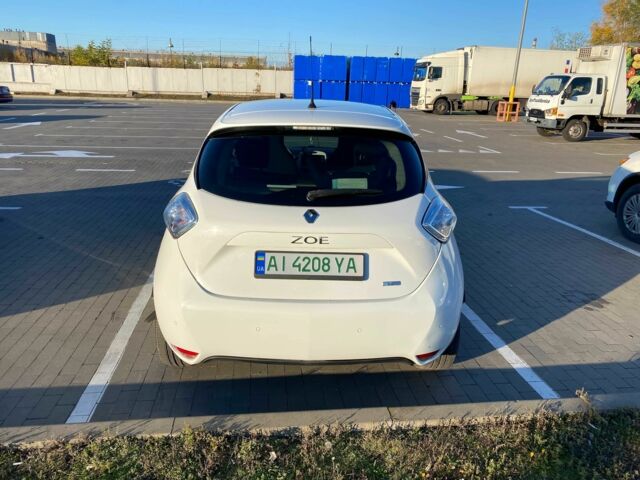Білий Рено Зое, об'ємом двигуна 0 л та пробігом 51 тис. км за 9199 $, фото 5 на Automoto.ua