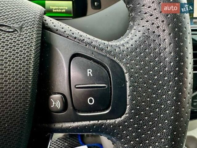 Белый Рено Зое, объемом двигателя 0 л и пробегом 83 тыс. км за 8500 $, фото 23 на Automoto.ua