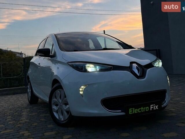 Білий Рено Зое, об'ємом двигуна 0 л та пробігом 90 тис. км за 6400 $, фото 39 на Automoto.ua