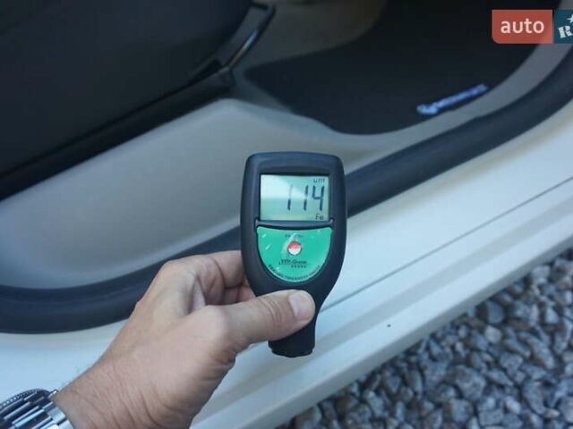 Белый Рено Зое, объемом двигателя 0 л и пробегом 93 тыс. км за 7200 $, фото 73 на Automoto.ua