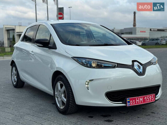 Белый Рено Зое, объемом двигателя 0 л и пробегом 164 тыс. км за 5999 $, фото 14 на Automoto.ua
