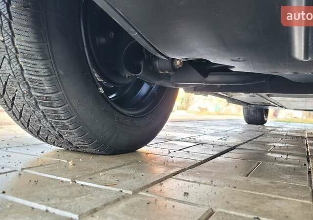 Белый Рено Зое, объемом двигателя 0 л и пробегом 113 тыс. км за 7200 $, фото 6 на Automoto.ua