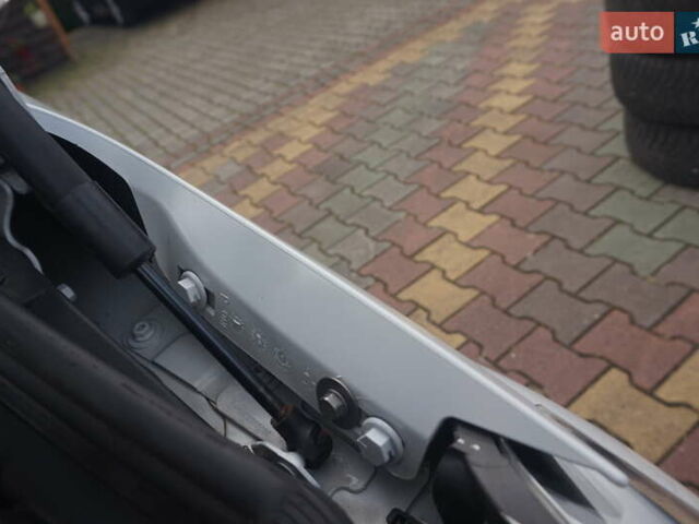 Білий Рено Зое, об'ємом двигуна 0 л та пробігом 112 тис. км за 6777 $, фото 52 на Automoto.ua