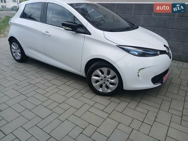 Білий Рено Зое, об'ємом двигуна 0 л та пробігом 71 тис. км за 6700 $, фото 8 на Automoto.ua
