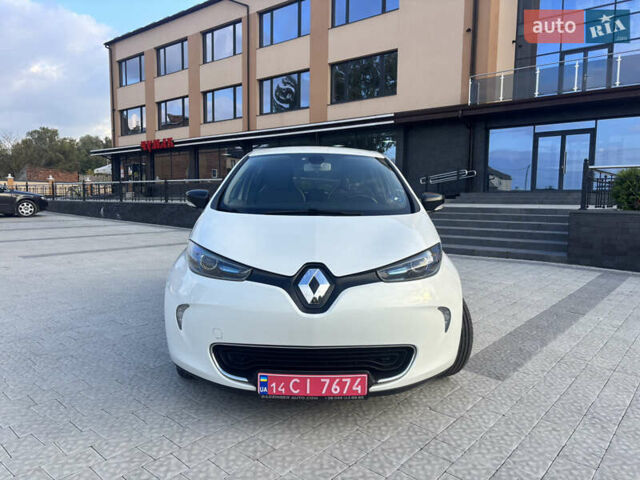 Білий Рено Зое, об'ємом двигуна 0 л та пробігом 118 тис. км за 6900 $, фото 1 на Automoto.ua