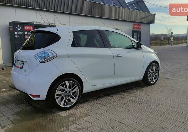 Білий Рено Зое, об'ємом двигуна 0 л та пробігом 104 тис. км за 7500 $, фото 3 на Automoto.ua