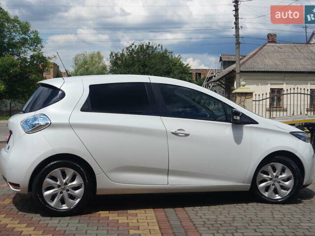 Білий Рено Зое, об'ємом двигуна 0 л та пробігом 109 тис. км за 6888 $, фото 6 на Automoto.ua