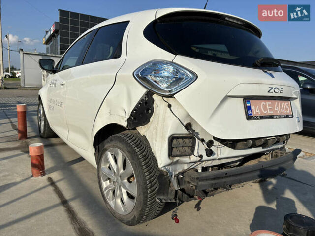 Білий Рено Зое, об'ємом двигуна 0 л та пробігом 68 тис. км за 4900 $, фото 11 на Automoto.ua