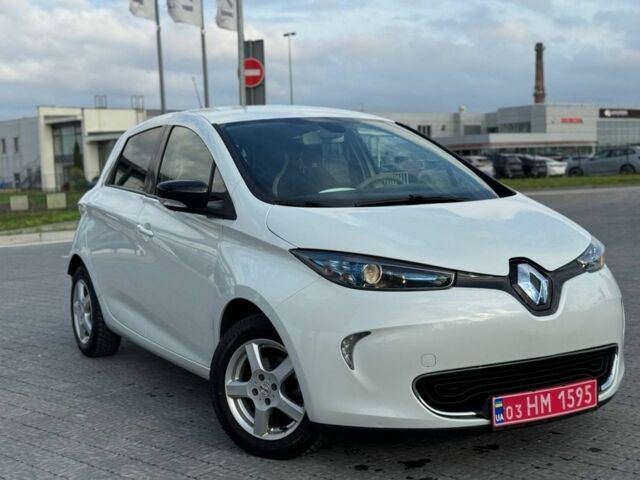 Белый Рено Зое, объемом двигателя 0 л и пробегом 164 тыс. км за 5999 $, фото 23 на Automoto.ua