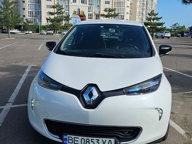 Білий Рено Зое, об'ємом двигуна 0 л та пробігом 58 тис. км за 8400 $, фото 11 на Automoto.ua