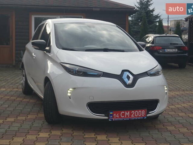Білий Рено Зое, об'ємом двигуна 0 л та пробігом 112 тис. км за 6777 $, фото 4 на Automoto.ua