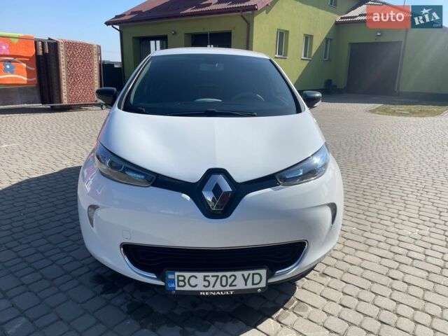 Білий Рено Зое, об'ємом двигуна 0 л та пробігом 134 тис. км за 7500 $, фото 7 на Automoto.ua
