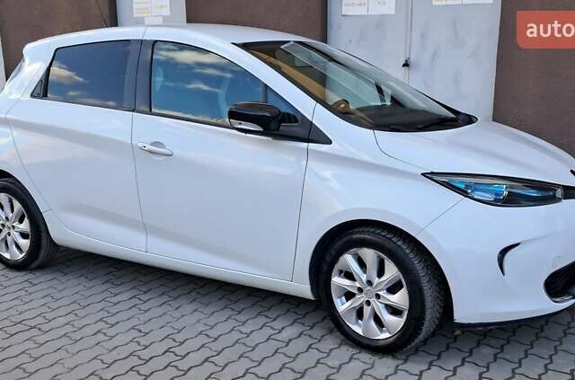 Рено Зое 2016 в Львове на Automoto.ua Белый Рено Зое, объемом двигателя 0 л и пробегом 115 тыс. км за 7100 $, фото 11 на Automoto.ua