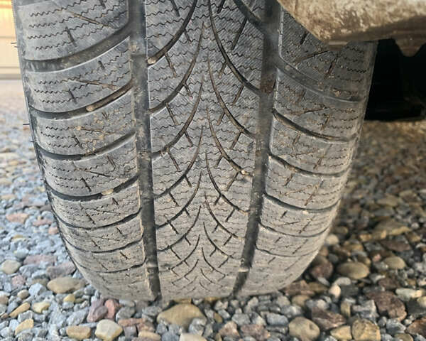 Белый Рено Зое, объемом двигателя 0 л и пробегом 85 тыс. км за 5950 $, фото 19 на Automoto.ua