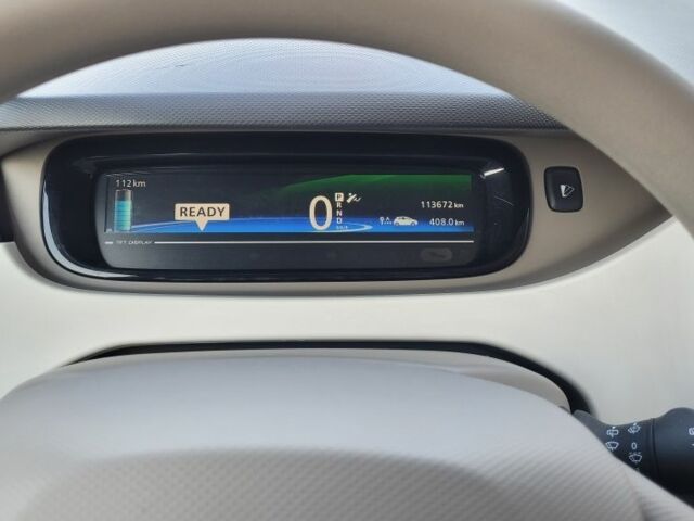 Белый Рено Зое, объемом двигателя 0 л и пробегом 113 тыс. км за 7200 $, фото 6 на Automoto.ua