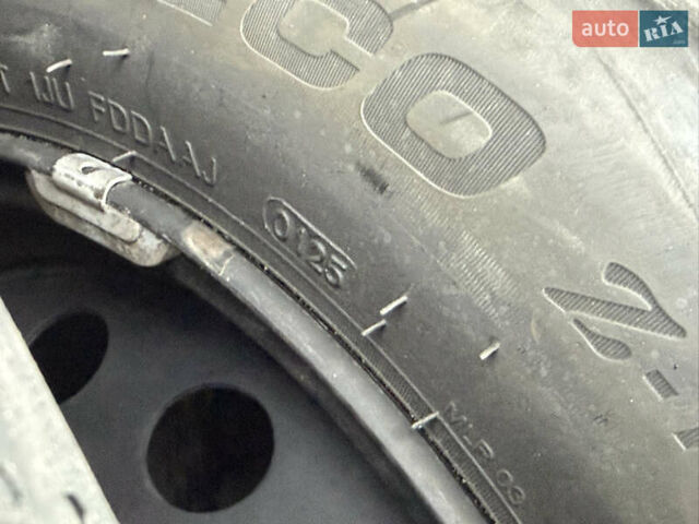 Білий Рено Зое, об'ємом двигуна 0 л та пробігом 80 тис. км за 5800 $, фото 18 на Automoto.ua