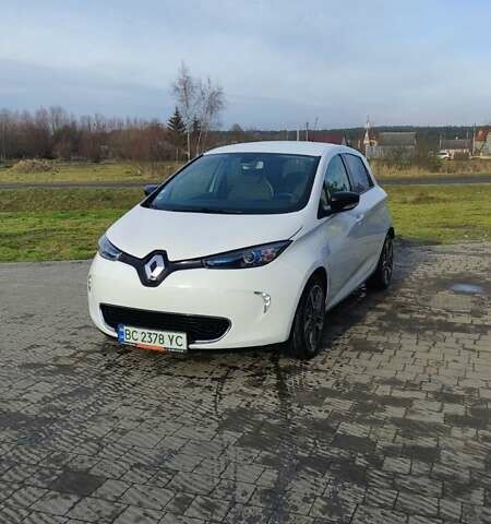 Білий Рено Зое, об'ємом двигуна 0 л та пробігом 104 тис. км за 7500 $, фото 1 на Automoto.ua