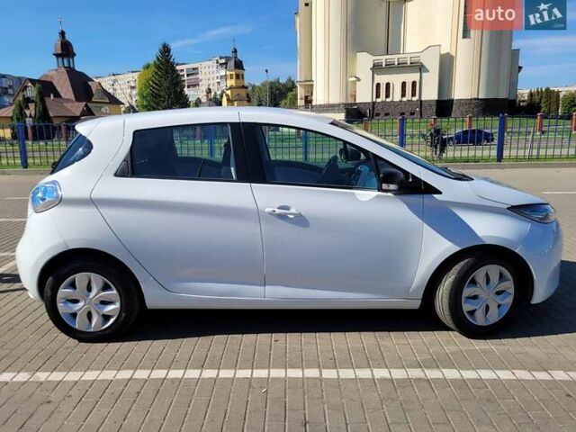 Білий Рено Зое, об'ємом двигуна 0 л та пробігом 147 тис. км за 9000 $, фото 3 на Automoto.ua