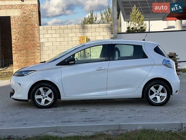 Белый Рено Зое, объемом двигателя 0 л и пробегом 110 тыс. км за 8450 $, фото 5 на Automoto.ua