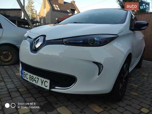Білий Рено Зое, об'ємом двигуна 0 л та пробігом 65 тис. км за 9350 $, фото 7 на Automoto.ua