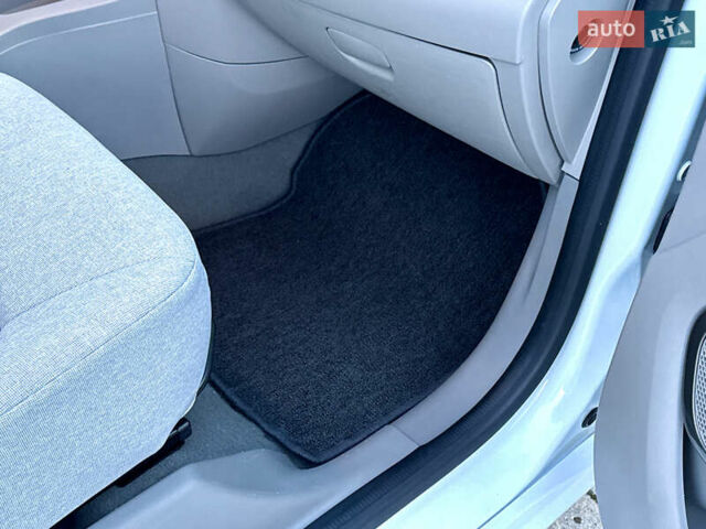 Белый Рено Зое, объемом двигателя 0 л и пробегом 43 тыс. км за 9399 $, фото 67 на Automoto.ua