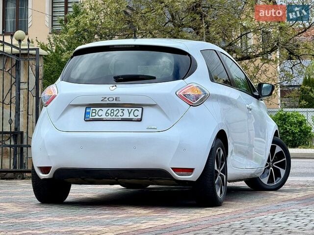 Белый Рено Зое, объемом двигателя 0 л и пробегом 78 тыс. км за 9450 $, фото 21 на Automoto.ua