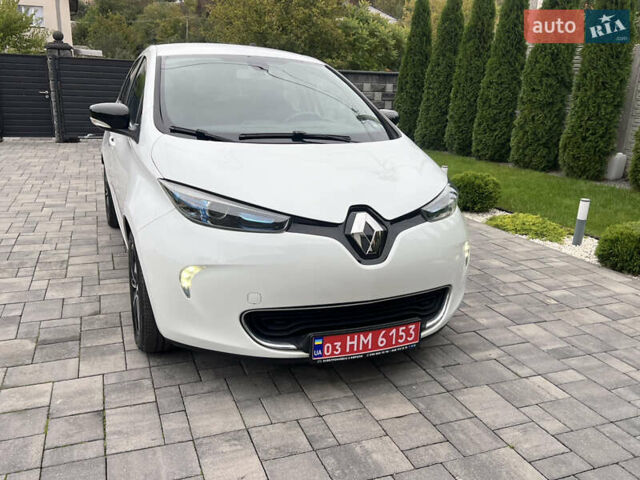 Белый Рено Зое, объемом двигателя 0 л и пробегом 129 тыс. км за 8750 $, фото 26 на Automoto.ua