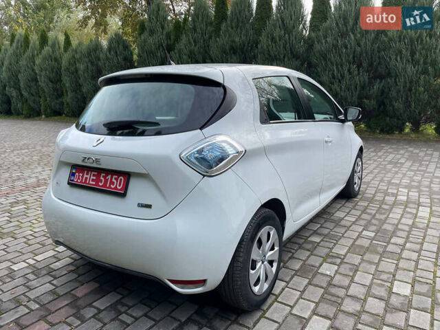 Белый Рено Зое, объемом двигателя 0 л и пробегом 97 тыс. км за 9500 $, фото 16 на Automoto.ua