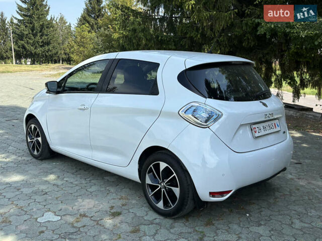 Белый Рено Зое, объемом двигателя 0 л и пробегом 135 тыс. км за 9200 $, фото 4 на Automoto.ua