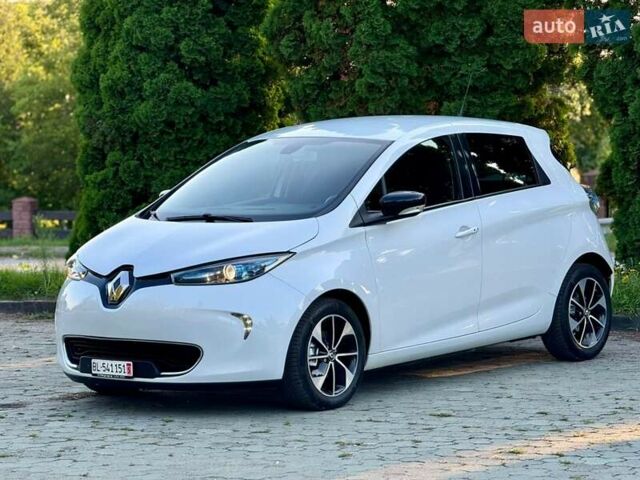 Белый Рено Зое, объемом двигателя 0 л и пробегом 122 тыс. км за 9300 $, фото 39 на Automoto.ua