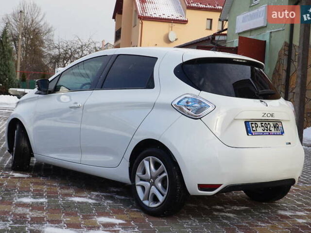 Белый Рено Зое, объемом двигателя 0 л и пробегом 26 тыс. км за 9555 $, фото 9 на Automoto.ua