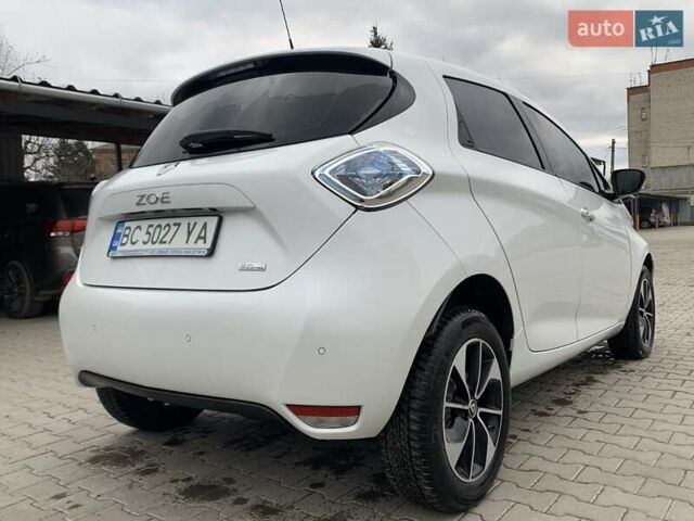 Белый Рено Зое, объемом двигателя 0 л и пробегом 120 тыс. км за 9850 $, фото 54 на Automoto.ua