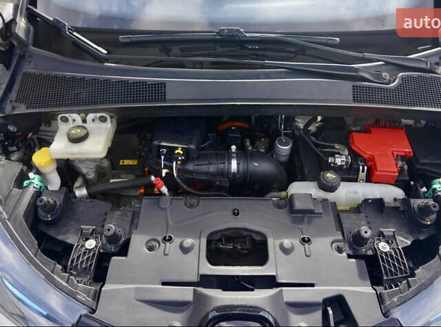 Белый Рено Зое, объемом двигателя 0 л и пробегом 199 тыс. км за 7999 $, фото 9 на Automoto.ua