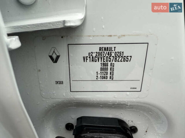 Белый Рено Зое, объемом двигателя 0 л и пробегом 106 тыс. км за 8100 $, фото 15 на Automoto.ua