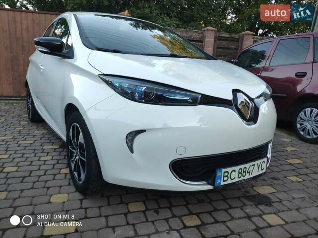 Білий Рено Зое, об'ємом двигуна 0 л та пробігом 65 тис. км за 9350 $, фото 3 на Automoto.ua