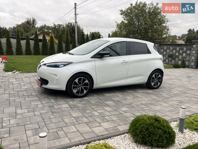 Белый Рено Зое, объемом двигателя 0 л и пробегом 129 тыс. км за 8750 $, фото 29 на Automoto.ua