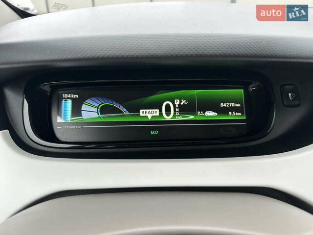 Білий Рено Зое, об'ємом двигуна 0 л та пробігом 84 тис. км за 7900 $, фото 13 на Automoto.ua