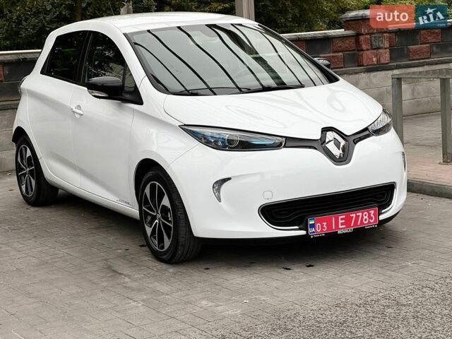 Белый Рено Зое, объемом двигателя 0 л и пробегом 87 тыс. км за 10400 $, фото 37 на Automoto.ua