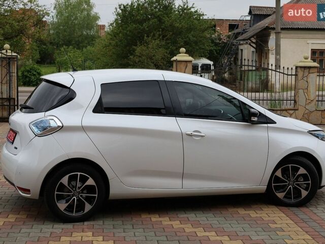 Белый Рено Зое, объемом двигателя 0 л и пробегом 95 тыс. км за 10444 $, фото 6 на Automoto.ua