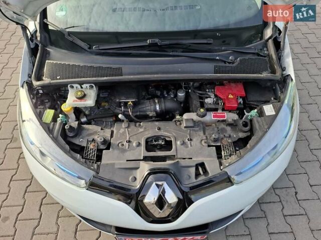 Білий Рено Зое, об'ємом двигуна 0 л та пробігом 120 тис. км за 8500 $, фото 17 на Automoto.ua